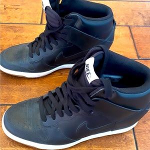 RARE - Nike Dunk Ski High